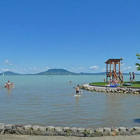 Apartment Centrum Balatonfenyves